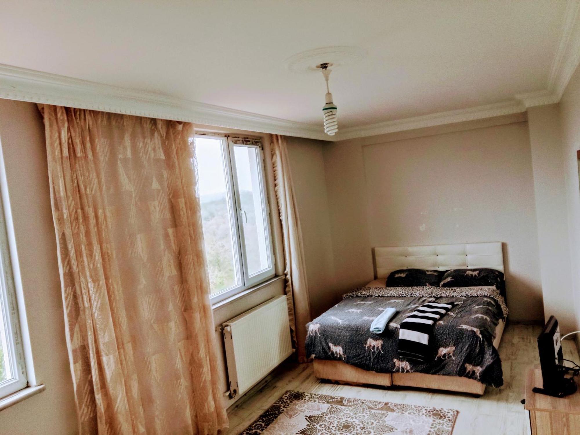 Ahmet Teacher Hotel, 5 Minutes From The Airport Arnavutkoy Exterior foto